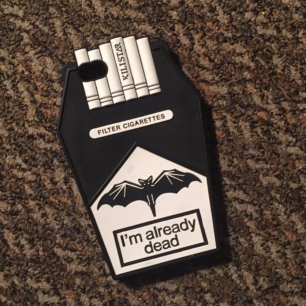 🦇 iPhone 6 super cute and edgy phone case!! 🦇